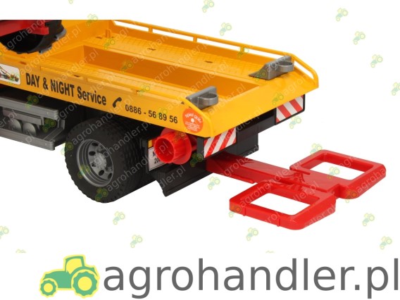 SAMOCHÓD CIĘŻAROWY Z NACZEPĄ MAN JEEP 02750 BR-02750